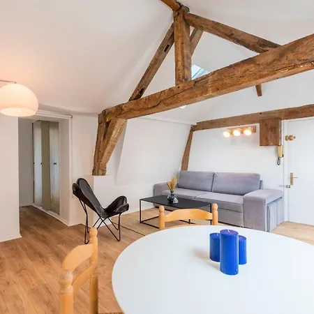 Charming Rooftop In Old Lille! Appartamento